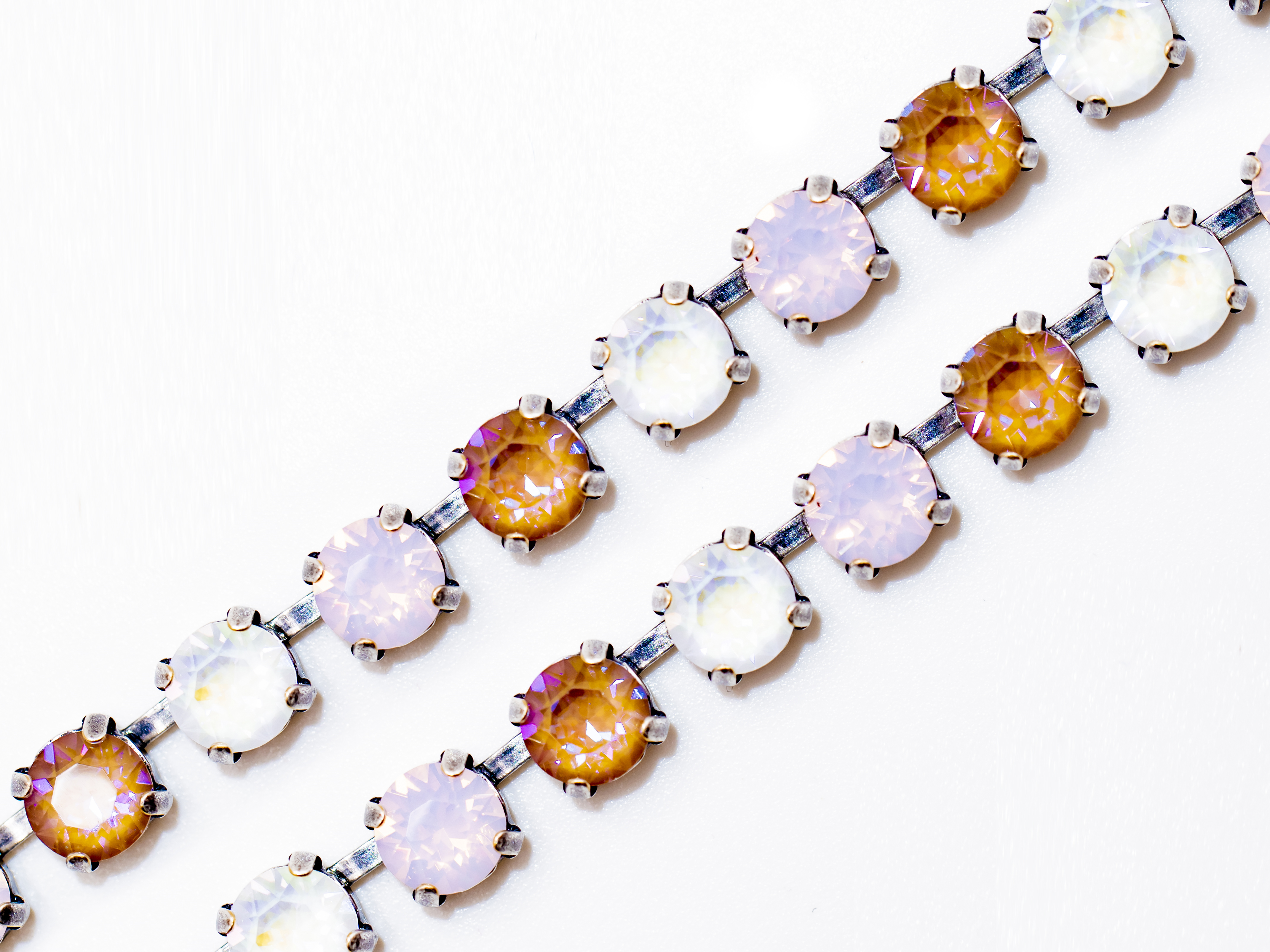Armband Talina mit Premium Crystal in Cappuccino Delite - Light Grey Delite - Rose Water Opal
